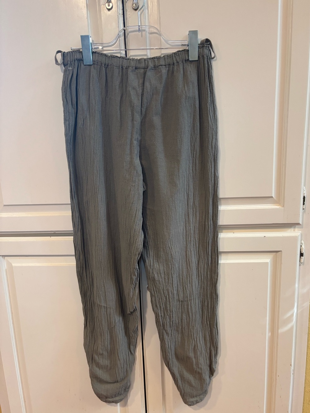Oh My Gauze! Lightweight Crinkled Joggers - Gray/taupe. Size 1